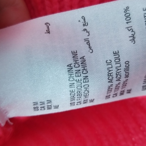 Bar 111 Cropped turtleneck sz medium - Picture 6 of 6